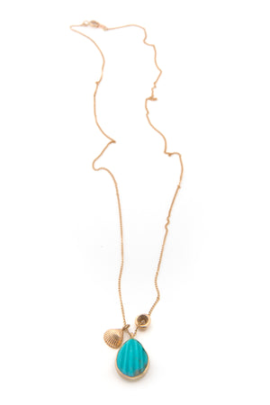 Concha Charm Necklace